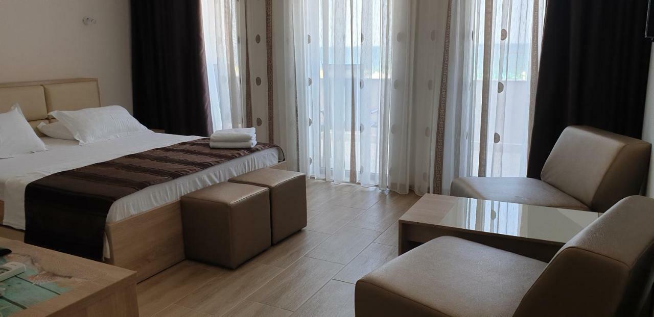 מאמאיה Hotel Solea Beach מראה חיצוני תמונה